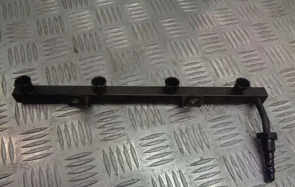 Chevrolet Lacetti Fuel main line pipe