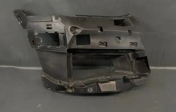 BMW 6 G32 Gran Turismo Front bumper mounting bracket 51118069714 8069714