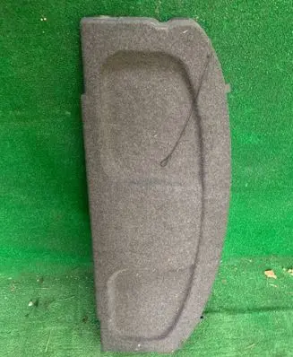 Parcel shelf