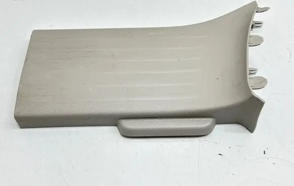 Chrysler Pacifica Rear sill trim cover 5SP27PD2AF