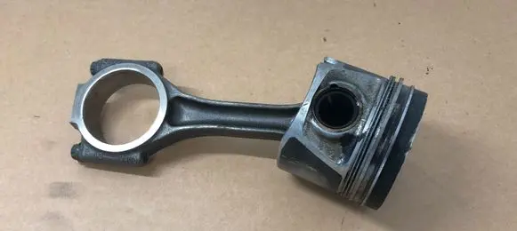 Audi A6 S6 C6 4F Piston with connecting rod