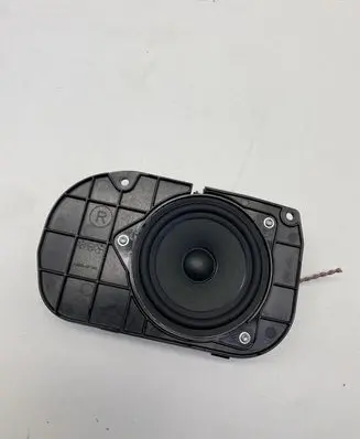BMW 5 F10 F11 Parcel shelf speaker 9239184