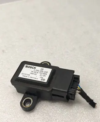 BMW 5 E39 ESP acceleration yaw rate sensor 6753694 0265005248 0010143