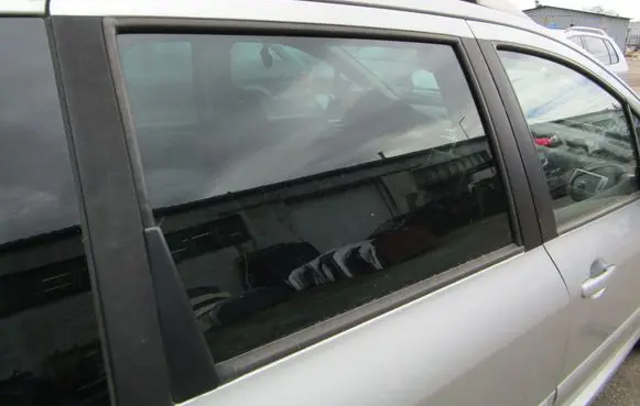 Peugeot 307 CC Rear door window glass 