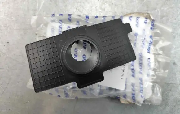 Volvo XC90 Front parking sensor holder (PDC) 39841333 39833020