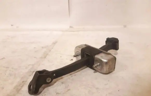 Lexus GS 300 350 430 450H Rear door check strap stopper