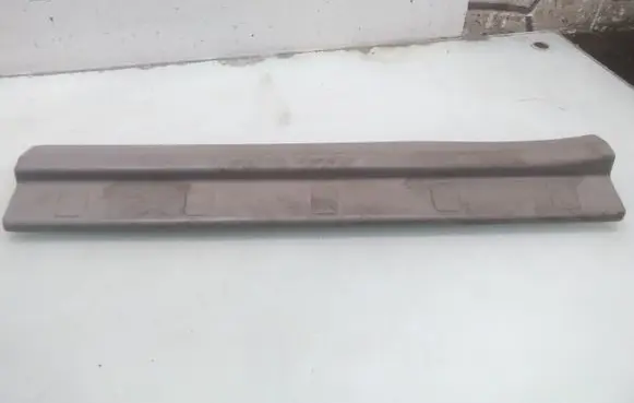 Nissan X-Trail T30 Front sill trim cover H6115455200