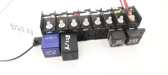 Audi A4 S4 B5 8D Fuse box set 4A0941822 896046