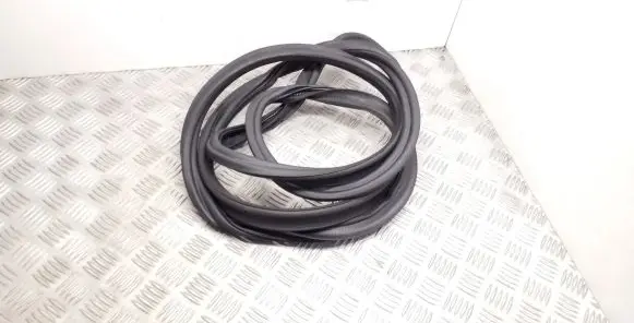 Volkswagen T-Roc Trunk rubber seal (body) 2GA827705B