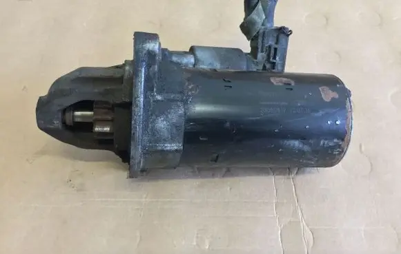 Iveco Daily 35 - 40.10 Starter motor 69502571