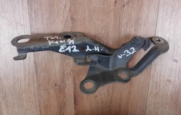 Toyota Corolla E120 E130 Engine bonnet/hood hinges 5342002050