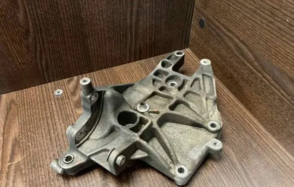 Fiat Fiorino Generator/alternator bracket 55221393