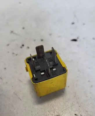 BMW 3 E46 Other relay 1378301