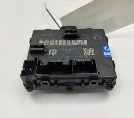 Porsche Cayenne (9Y0 9Y3) Door control unit/module 4M1959595D 4M1959595J