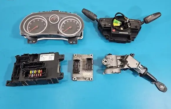 Opel Corsa D Engine control unit/module ECU 0261208941 IMPRK1592083