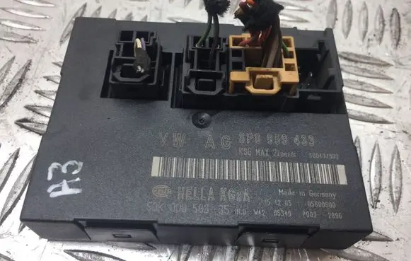 Audi A3 S3 8P Comfort/convenience module 8P0959433 11058