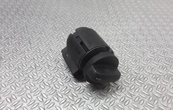 BMW 5 E39 Light switch 61318363883