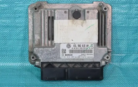 Volkswagen Golf VI Engine control unit/module 03L906018AN 03L907309R 0281016409
