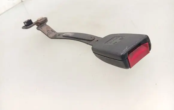 Volkswagen Golf IV Front seatbelt buckle 1J4858472