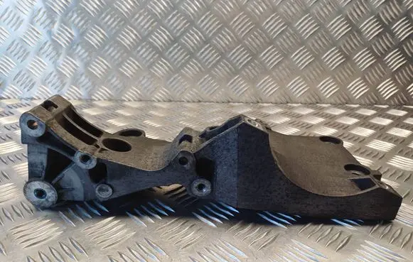 Volkswagen Touran I Generator/alternator bracket 03G903143A
