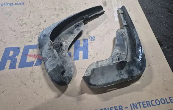 Audi A4 S4 B7 8E 8H Mudguards set