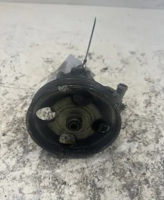Citroen C5 Power steering pump 9636086680