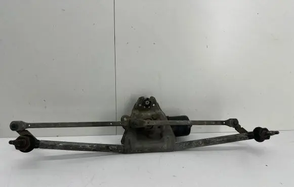 Renault Kangoo I Front wiper linkage and motor 8200122345