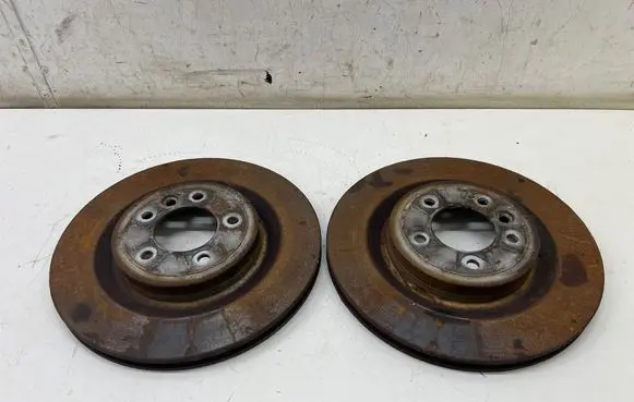Land Rover Discovery 5 Rear brake disc