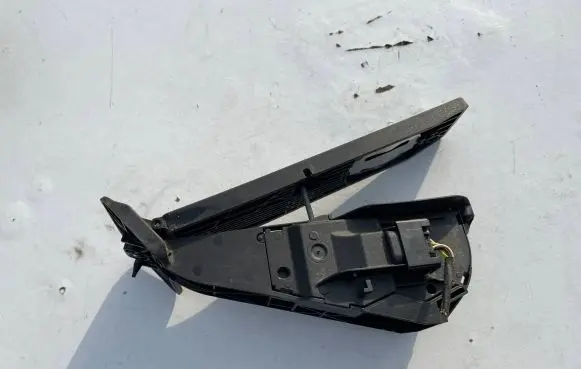BMW X4 F26 Accelerator throttle pedal 6859999