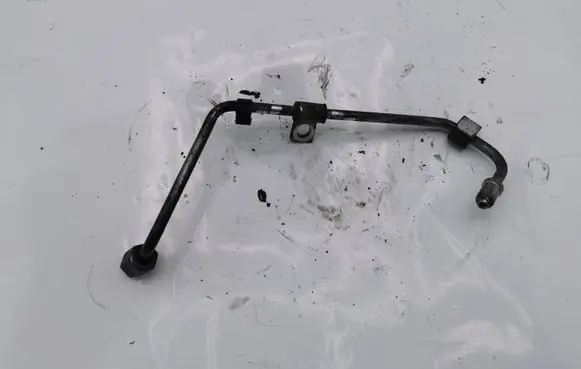 Chevrolet Captiva Fuel injector supply line/pipe NOCODE