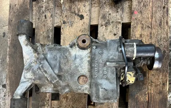 Volvo XC70 Rear differential 08689632