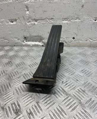 BMW X6 F16 Accelerator throttle pedal 6853175 6PV01043535 12037313DE