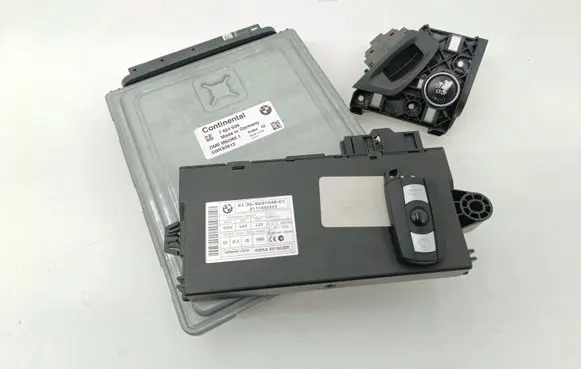 BMW X5 E70 Engine ECU kit and lock set 9237046