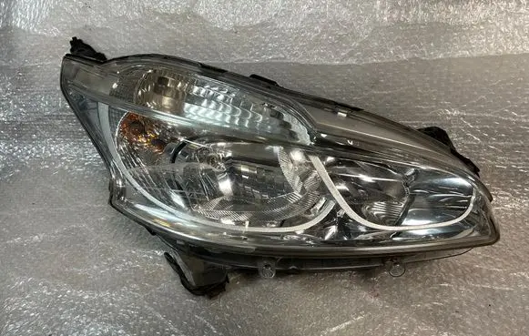 Peugeot 208 Headlight/headlamp 9802221280 89905648