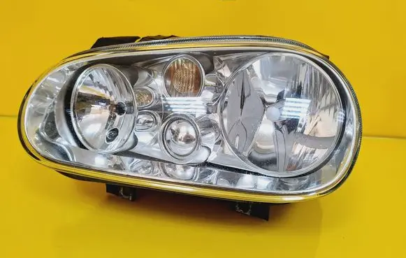 Volkswagen Golf IV Headlight/headlamp 1J1941015B
