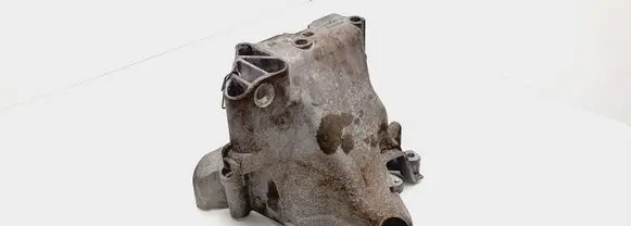 Volkswagen Golf VII Engine mounting bracket 04G199207BH