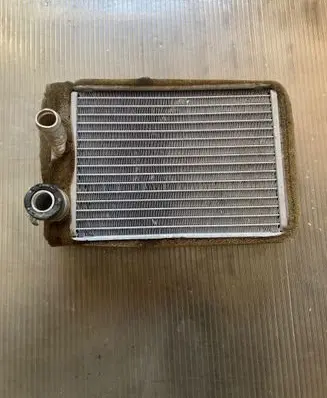 Nissan Pathfinder R51 Heater blower radiator