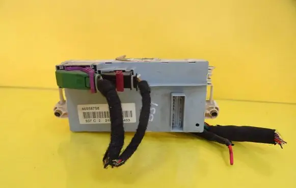 Alfa Romeo 147 BSM Control unit 46558758 51711428 30KC1-96D