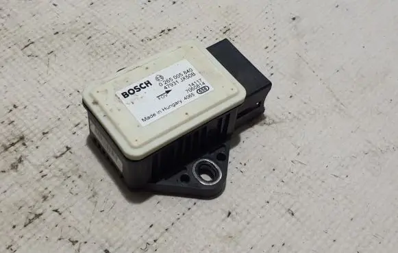 Nissan NV200 ESP (stability system) control unit 47931JX50B