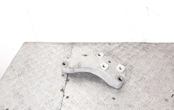 Audi TT TTS Mk2 Gearbox mounting bracket 1K0199117