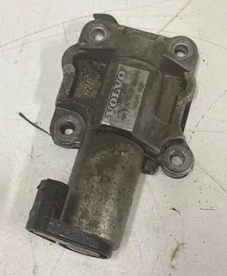 Volvo S60 Camshaft vanos timing valve 8670422 0602090026