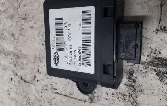 Peugeot 607 Fuel injection pump control unit/module 09733009904
