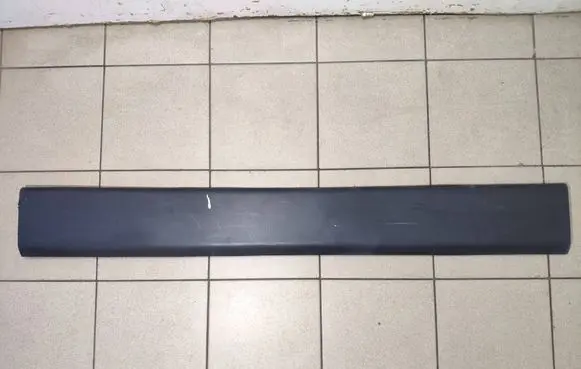 Opel Movano B Sliding door trim (molding) 828210160R