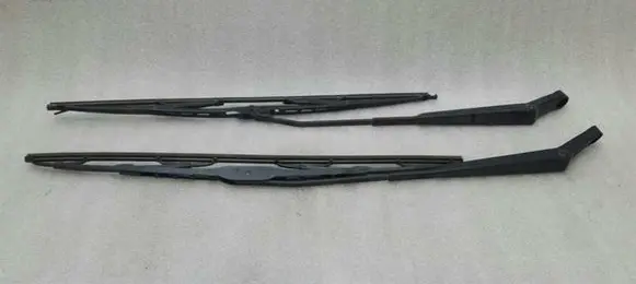 Porsche 911 996 Front wiper blade arm 99662890108