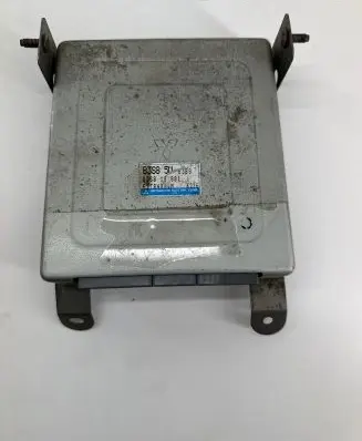Mazda 323 Engine control unit/module B3S818881 E2T8488MM