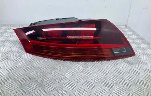 Audi TT TTS Mk2 Rear/tail lights 8J0945095L
