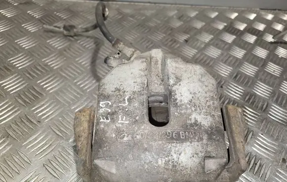 BMW 5 E39 Front brake caliper 34116756303