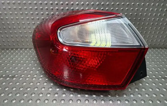 Hyundai i10 Rear/tail lights S27725843 92401K7000