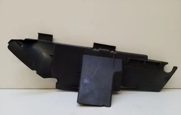 Volkswagen Touareg I Intercooler air guide/duct channel 7L6121333