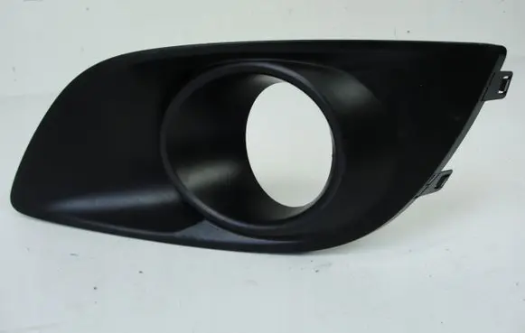 Suzuki Swift II Front fog light trim/grill 7176168L1